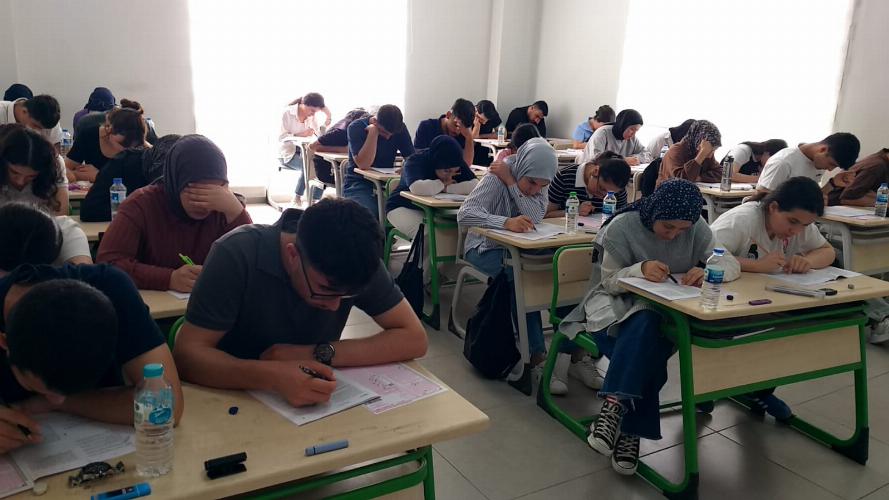 AKEM’de YKS Maratonu Başladı: 5 Haftada 25 Deneme Sınavı