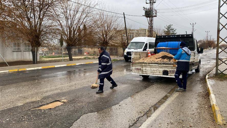 Adıyaman Belediyemizden yollara anında müdahale: Ekipler sahada   