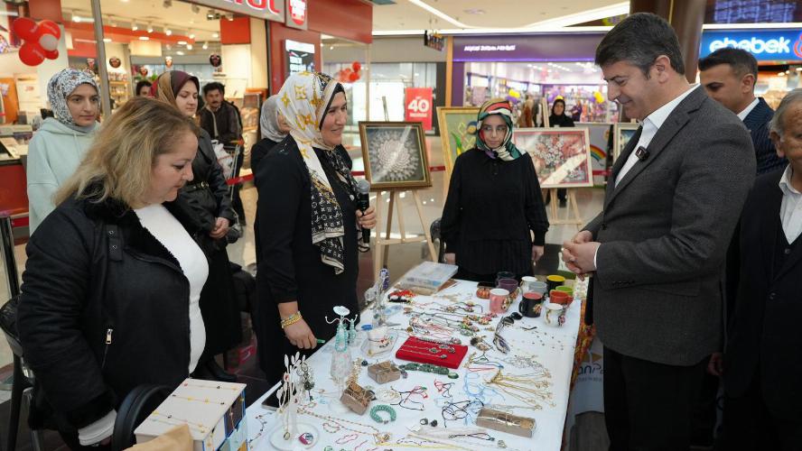 ADIMEK’in yıl sonu sergisi açıldı