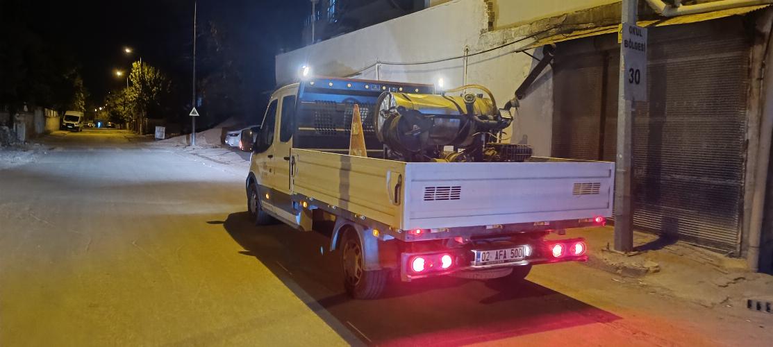 Adıyaman Belediyemizden haşereyle mücadele gece gündüz aralıksız devam ediyor   