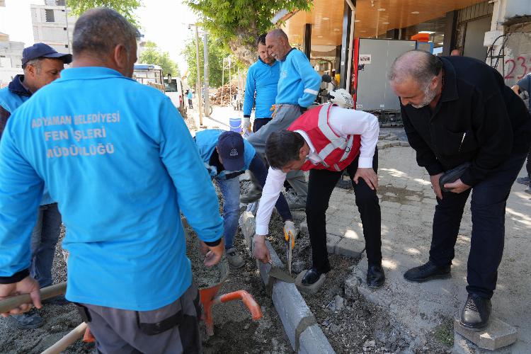 Başkan Tutdere, Alitaşı Mahallesi’nde Asfalt Çalışmalarını Yerinde İnceledi