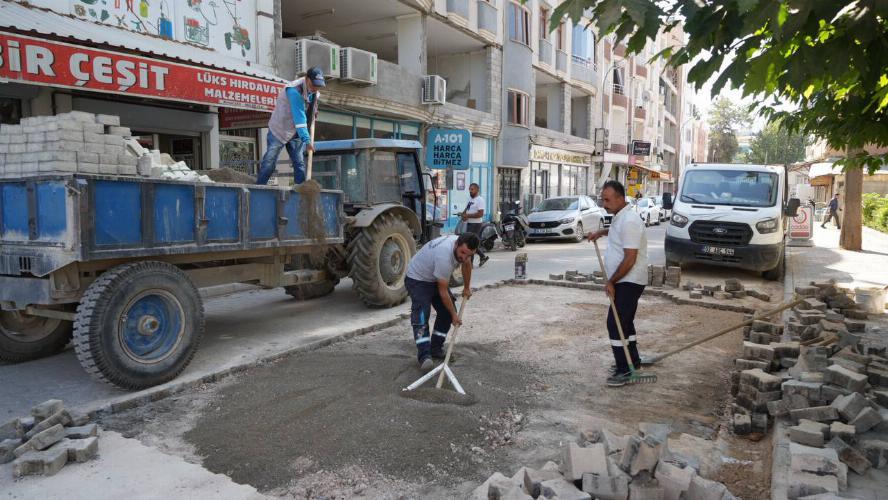 Adıyaman Belediyemizden kısmi arızalar sonrası hızlı yol onarımı