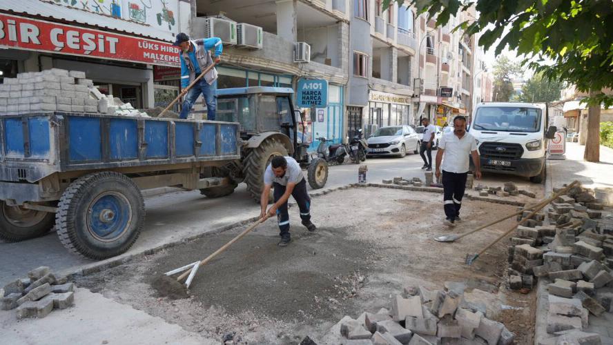 Adıyaman Belediyemizden kısmi arızalar sonrası hızlı yol onarımı