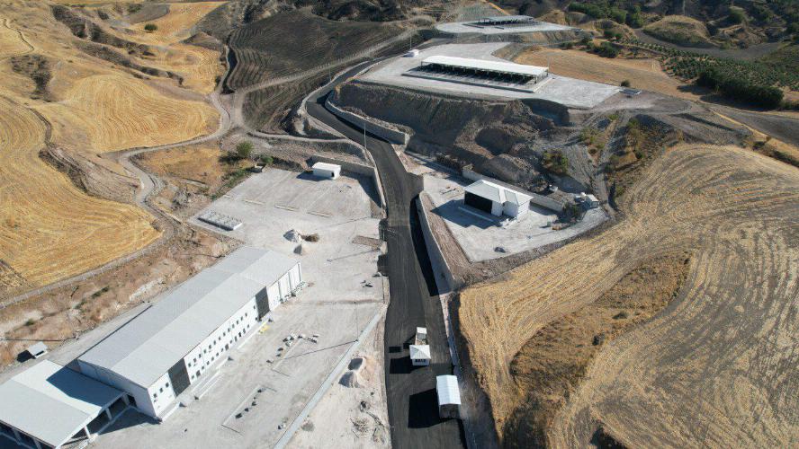 Kesimhane ve Hayvan Pazarının yolunda asfalt çalışmaları başladı