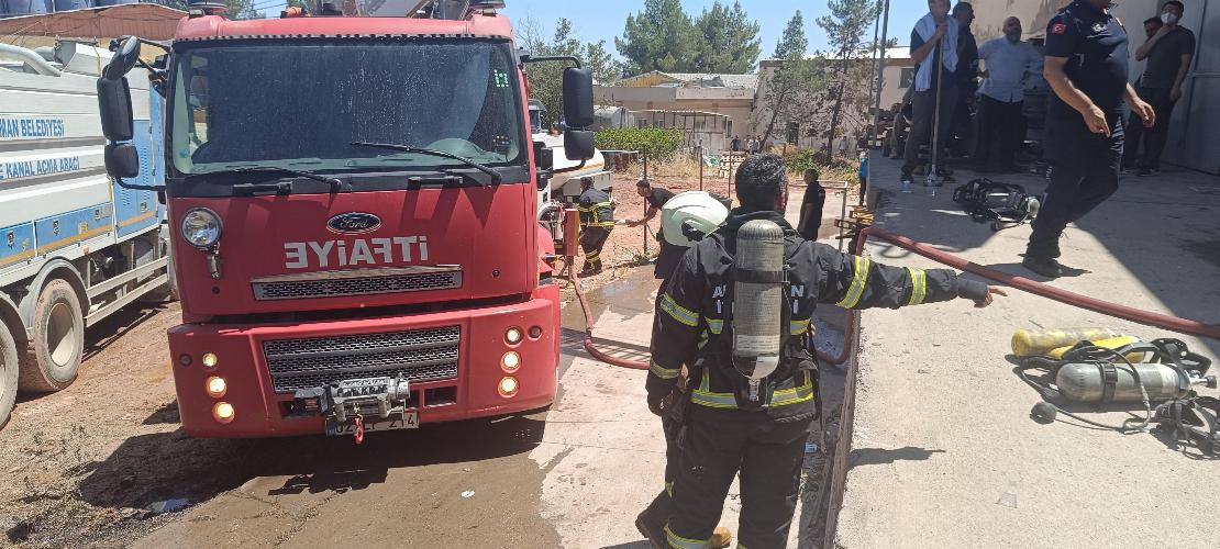 Adıyaman Belediyemiz İtfaiye ekipleri OSB’de faciayı önledi