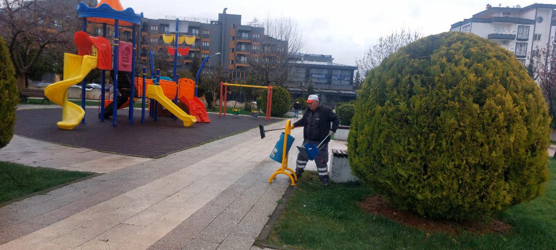 Adıyaman Belediyemizden ağaçlara bahar bakımı   