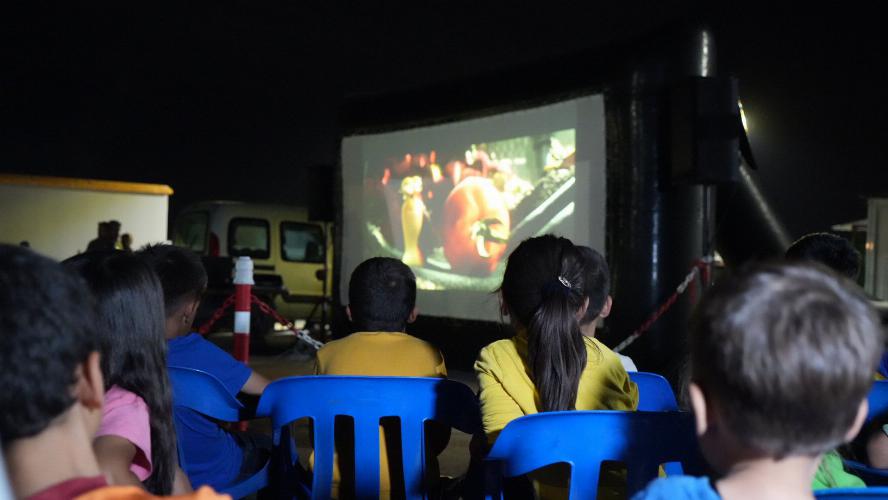 ADIYAMAN BELEDIYEMIZDEN KONTEYNER KENTTE AÇIK HAVA SINEMASI KAPANIŞ ETKINLIĞI