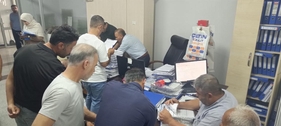 Adıyaman Belediyemizde yerinde dönüşüm mesaisi seferberliği: izinler iptal edildi, mesai aralarında çalışmaya devam