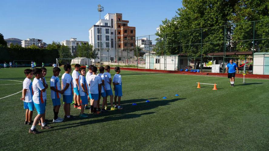 Adıyaman Belediyesi Yaz Spor Okulları’nda futbol coşkusu