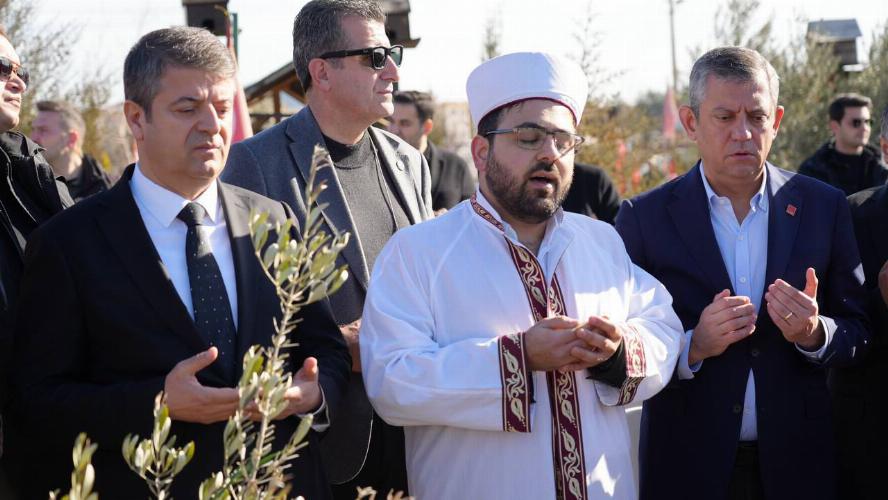 CHP Genel Başkanı Özgür Özel, 6 Şubat Anmaları Kapsamında Adıyaman’da   