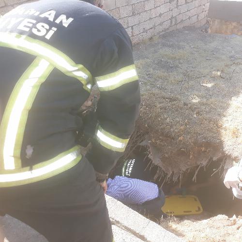 Adıyaman Belediyemiz itfaiyesi yaşlı kadını göçükten kurtardı