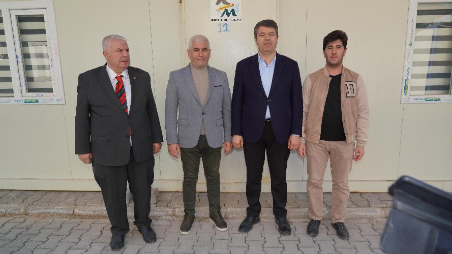 Başkanımız Tutdere gazetecileri ziyaret etti: “Zor koşullara rağmen görevinizi sürdürmeniz anlamlı”