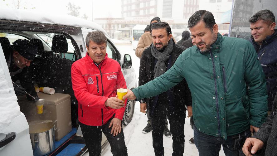 Başkanımız Tutdere’den Yürekleri Isıtan İkram