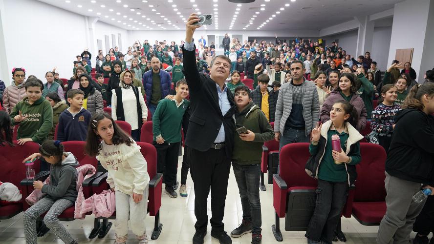 Adıyaman Belediyemizden çocuklara unutulmaz tiyatro etkinliği