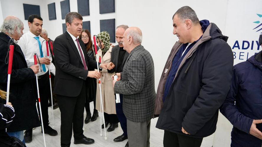 Adıyaman Belediyemiz öncülüğünde Rotary’den görme engellilere beyaz baston desteği   
