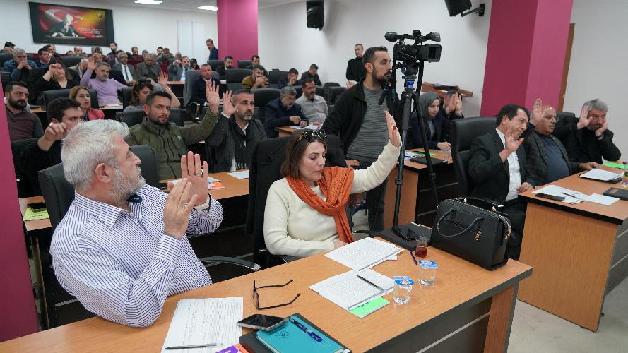 Adıyaman Belediye Meclisimizin 2025’in İlk Toplantısını Gerçekleştirdi. Başkanımız Tutdere: “Asılsız haberlere karşı yasal süreç başlattık”