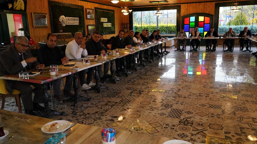 Başkanımız Tutdere’den yıl sonu değerlendirme toplantısı: “2025’te Daha Yoğun Çalışacağız”