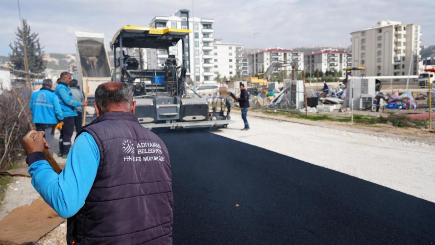 Adıyaman Belediyemiz Fen İşleri ekiplerinden yoğun mesai   