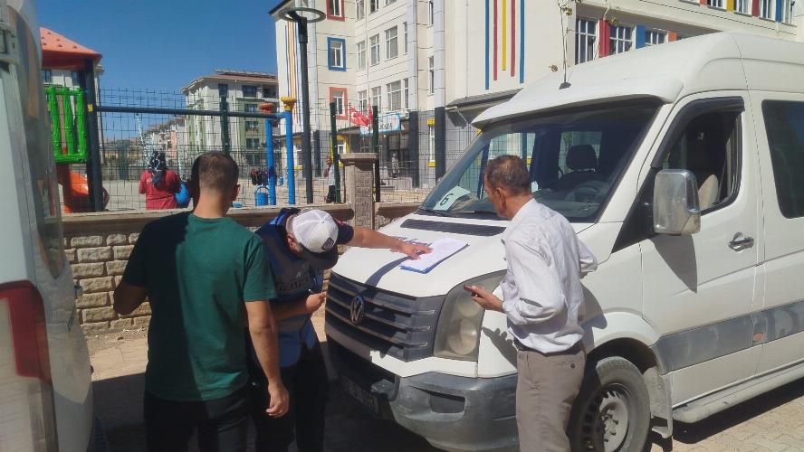 Öğrenci servislerine sıkı denetim