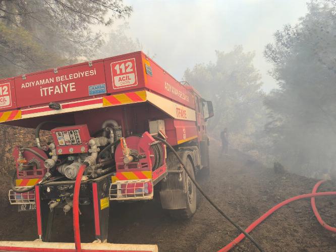 Adıyaman Belediyemizden Hatay’daki yangına personel ve araç desteği
