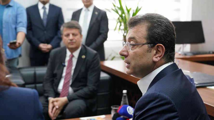 Adıyaman’da Tarihi Ziyaret: Ekrem İmamoğlu ve Gökan Zeybek’ten Dayanışma Mesajları