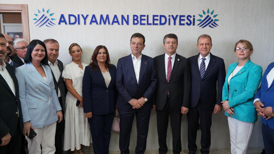 Adıyaman’da Tarihi Ziyaret: Ekrem İmamoğlu ve Gökan Zeybek’ten Dayanışma Mesajları