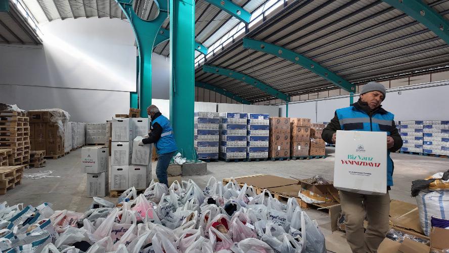 Adıyaman Belediyemizden 213 Depremzede Çocuğa Kışlık Destek   