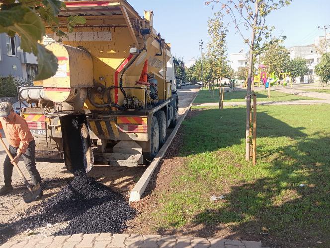 ADIYAMAN BELEDIYEMIZ FEN IŞLERI EKIPLERINDEN YOĞUN ÇALIŞMA