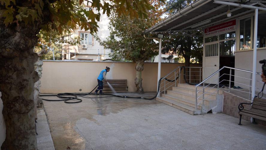 Adıyaman Belediyemizden cami ve mescitlerde temizlik seferberliği   