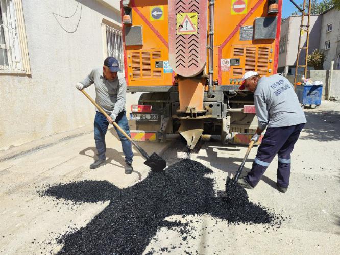 Fatih ve Yeni Sanayi Mahallelerinde asfalt yama çalışmaları devam ediyor   